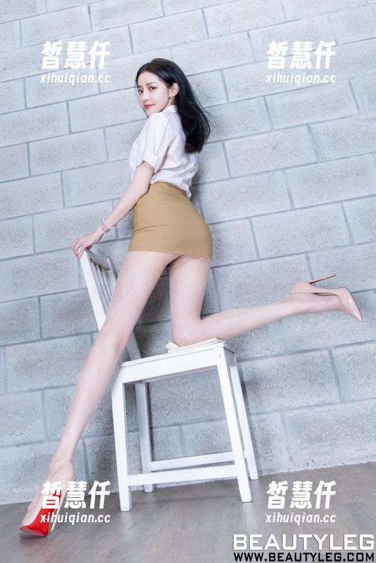 Beautyleg-Arvil Beautyleg - 哇,没想到Arvil的白丝美图合集这么好看,真心想多瞧几眼!