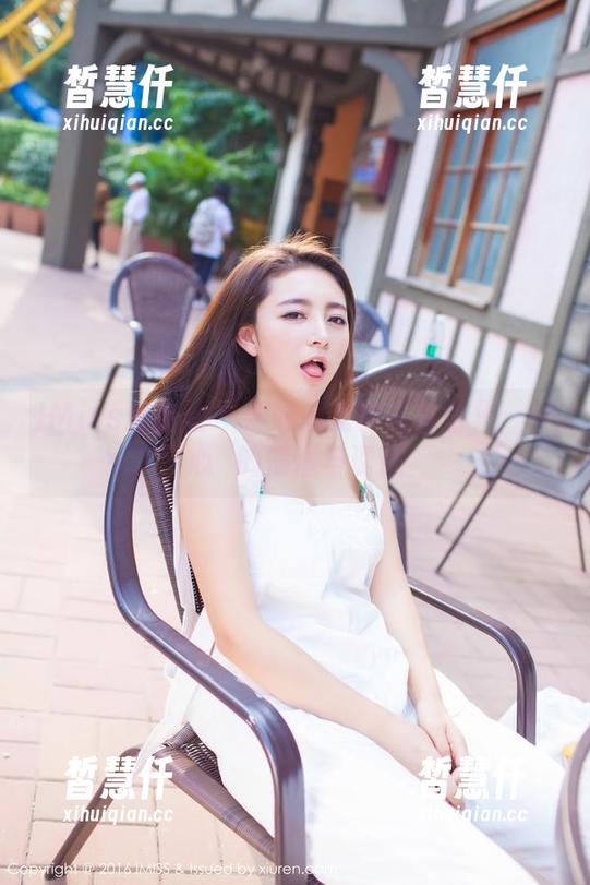 IMiss爱蜜社 - 学妹时光的写真合集：梦心玥的懵懂与诱惑