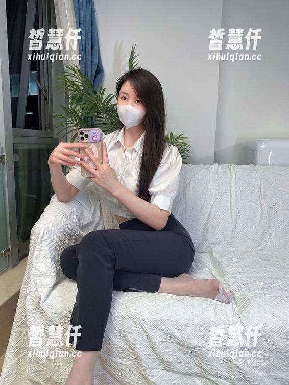 微密圈 - July芝岚在酒店的自拍资源：真有那么多角度好拍吗？