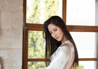 MiStar魅妍社 – 壁纸现场，娜露Selena油亮系列，摄影师真会挑