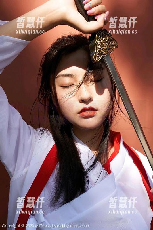MiiTao蜜桃社-露西Lucy MiiTao蜜桃社 - 看!露西Lucy的图片,她的“日常”根本不日常。