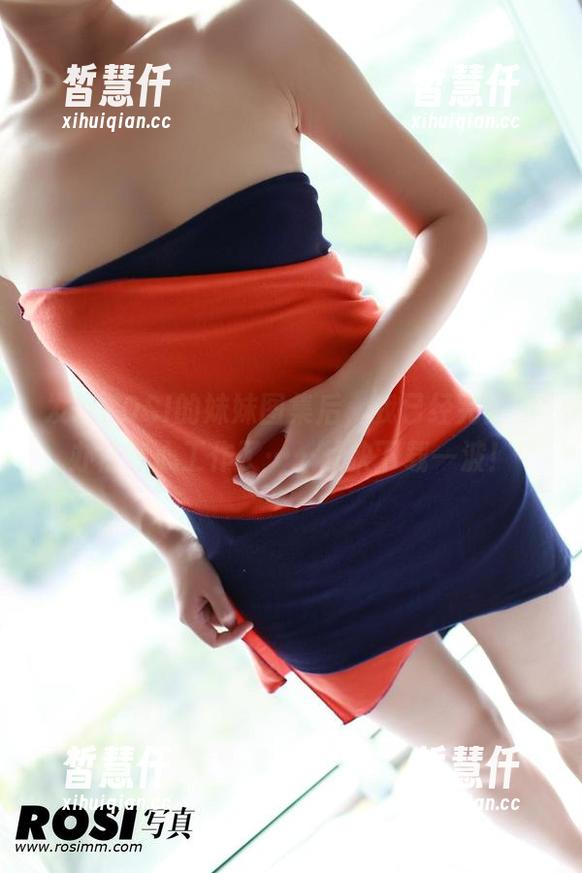 ROSI写真 发现ROSI的妹妹图集后,我已经完全没办法专心工作了……赶快下载一波!