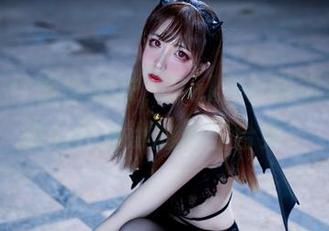 只是一件蕾丝睡衣，Sakiiii翎柒却看得我心神荡漾的原图合集！