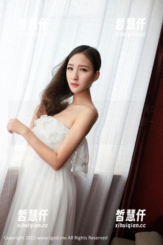 TGOD推女神 - 一步一画的美丽，歆小兔chobits——她的照片和脚丫，绝对值得一看！