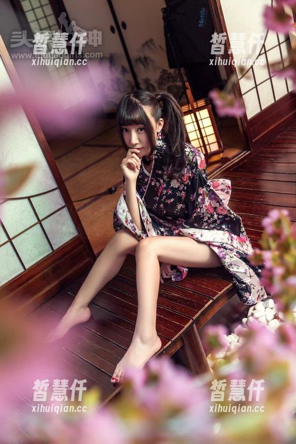 TouTiao头条女神-信悦儿 TouTiao头条女神 - 信悦儿修女风,图片分享翻车现场,看她如何应对!