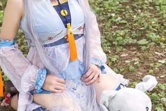 TouTiao头条女神 – 办公室里的小趣味：杜花花的图包，让我想出好多新工作方式！