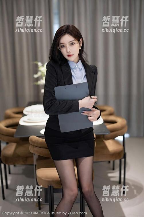XIAOYU语画界 - 更新！李丽莎的美图，让我想起了无数学期的考试…
