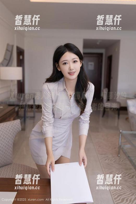 Xiuren秀人网-周慕汐 Xiuren秀人网 - 就在图库中,周慕汐的短裙轻松俘获每一个路过者的目光