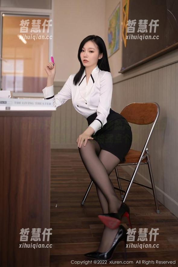 Xiuren秀人网 - 让人捧腹的周慕汐baby少女写真：原图给我点个赞！