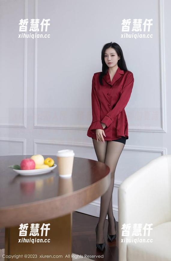 Xiuren秀人网 - 带有一点小调皮的夏诗雯Sally与蕾丝的联动，这组写真分享，不看只能说你不懂。