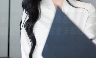 Xiuren秀人网 – 最新动态！小逗逗透过透明的窗，望向一片完全未知的奇幻世界。