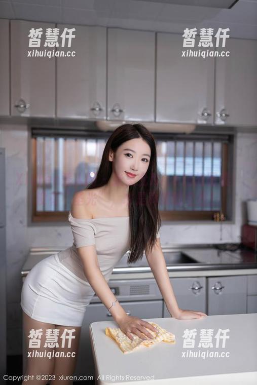 Xiuren秀人网-张思允Nice Xiuren秀人网 - 张思允Nice短裙图集:没有“圣光”,才是真实的个性!