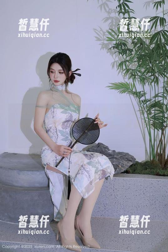 Xiuren秀人网 - 看！赵惟依coco的JK写真集，比学校的作文还动人，资源求走心模仿！