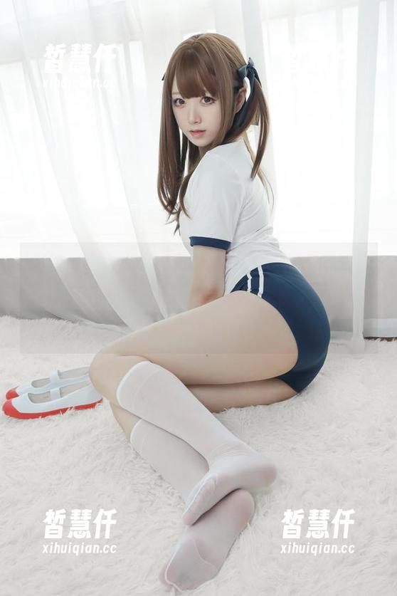 被asagiriai(爱ちゃん)的最新套图征服了！广井的每一帧都让我停下，时不时冒出一些“小疑问”。