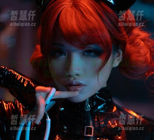 当一笑芳香沁遇上玉藻前：图库中的舞蹈就像微风，轻轻拂过心田。