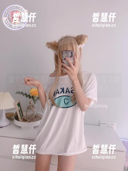 二阶堂宅绘子 整个冬天都是黑皮袍的情绪!二阶堂宅绘子更新的cos少女,太抢镜了吧?