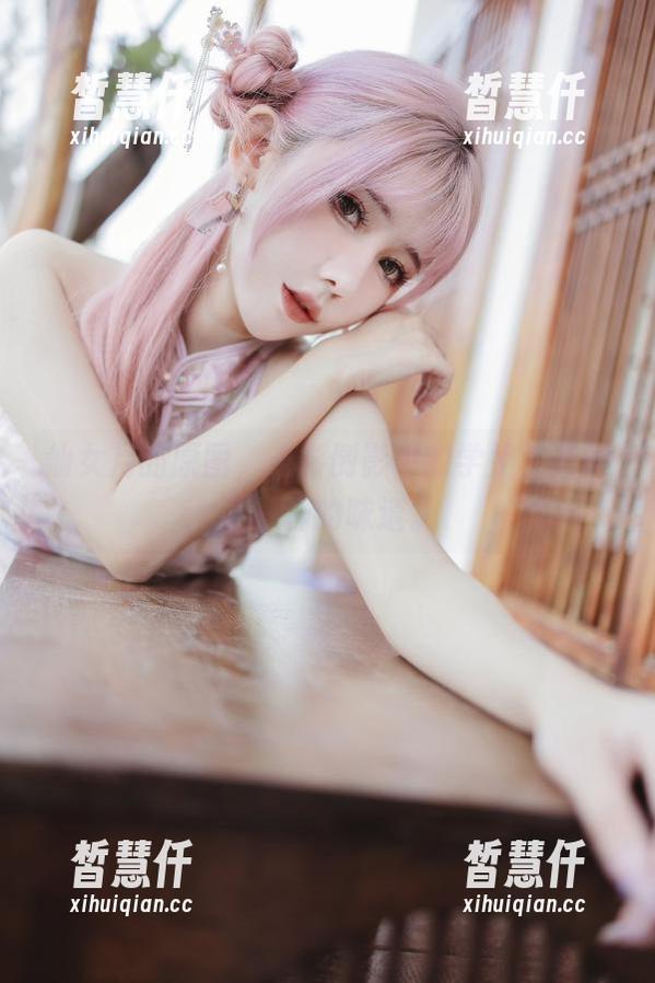 仙女月 仙女月的原图,光影倒影中的学姐,有种不一样的味道。
