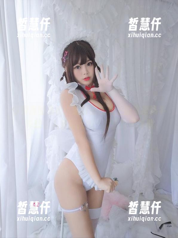 你烨烨 你烨烨的私拍:这碧蓝航线上的可畏奶牛,真想让人多看几眼,反正没大啥事。