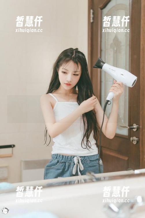 兔玩映画的格子裙和丝袜，图片太美，免费的我能多看几遍吗？