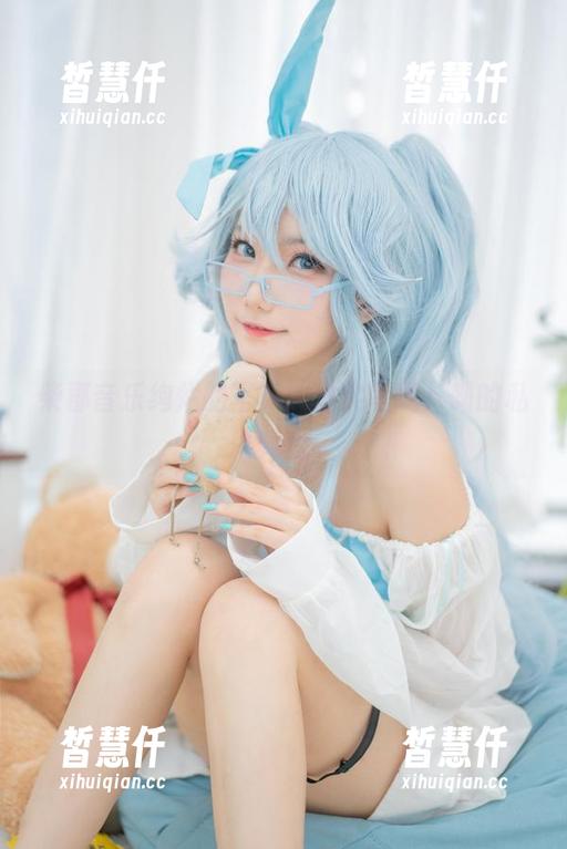 卜呦 柴郡音乐绚烂的写真,忠实呈现卜呦的私人舞台。