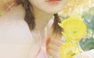 点开发条少女yoki的夏末写真资源，满是想象的不靠谱