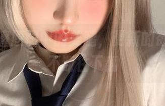 又见嘎潼原图中的美腿，更新的欲望让我不断往下翻