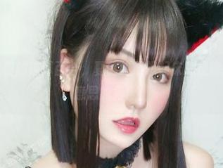 再来一张定制的猫耳百合，夏鸽鸽不想起床总是能挑到这种有意思的角度！