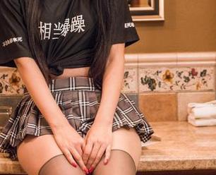 头条女神 – 蔡楠的教室，高清套图，真想翘课偷看！