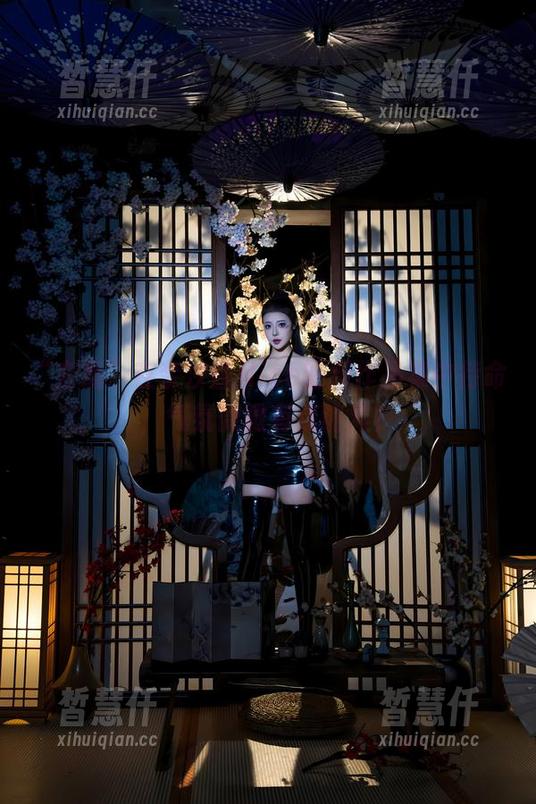 “玄鸳”在奈汐酱Nice的新作品集中待命，气氛微微有点诡异？