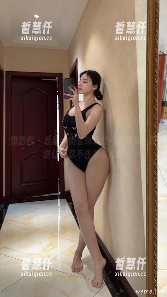 微密圈 - 最新：奶宝妹纸的网球练习，原图让人忍不住多看几眼