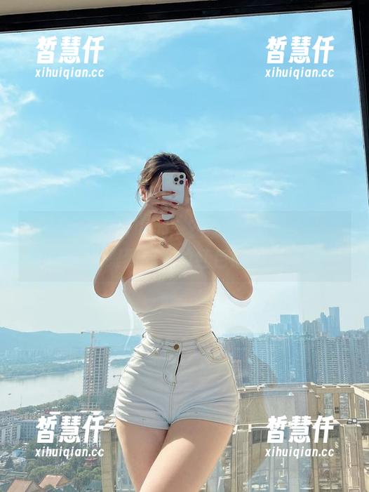 安妮yoo 微密圈 - 图片中心:安妮yoo和她那张耀眼到晃眼的红色战袍