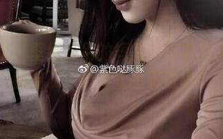 微密圈 – 壁纸级别的短裙，小芯酱又要出新招了，看着就想买短裙！