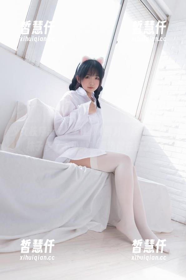 少女秩序出品，黑丝JK图片，这可比我的袜子多了不少啊！精选都在这了。