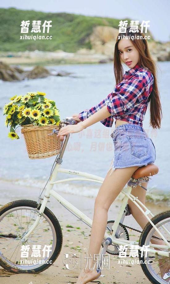 尤果网 - 无圣光？小喜这组厨娘写真可怜我单身狗的心啊，月饼也没救了。