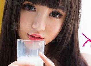尤果网 – 美替与她的奶牛，私房图包里的触碰与温存