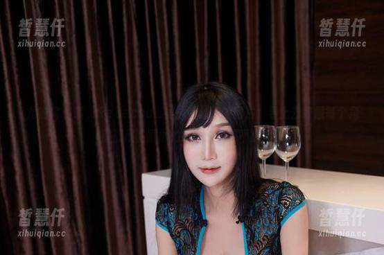 尤物馆 - 哦，Rebecca_吴颖茵最新的图片，看上去好像每个角落都藏着剧情的线索，不得不揣测！
