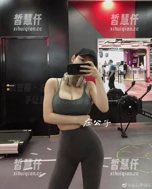 微密圈 - 左公子666的高清自拍图册，几乎让我对自己的自拍心态崩溃。