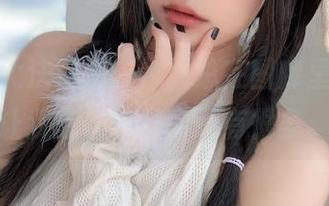 “布丁大法校服”作品总在图库里逆袭，让我想说的其实还有很多。
