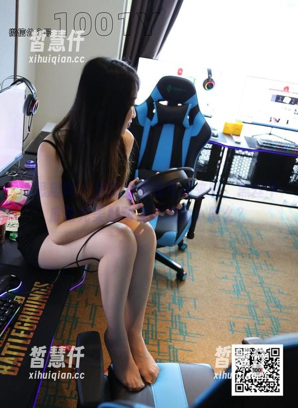 异思趣向 - 潇潇的在线作品来啦，黑丝平底鞋完美撩动你心底的小鹿么？