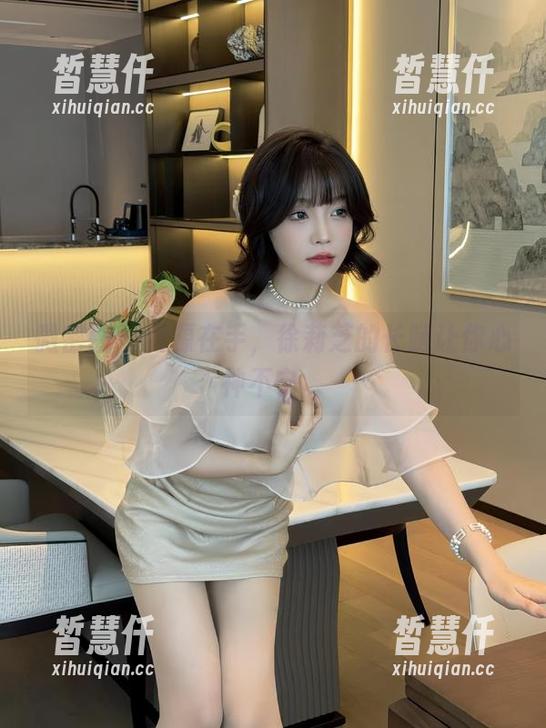 微密圈 - 资源在手，徐莉芝的长腿让你心神不宁。