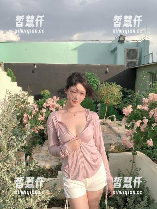 抖娘利世的海边定制，好吧，我承认这当让我对海滩的想象有了新的期待…