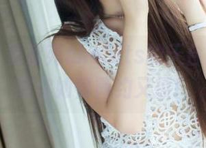 推女神 – 黄歆苑chobits的天台图包，私教你如何简约又撩！