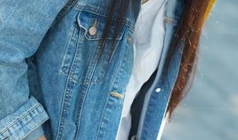 推女郎 – 赵惟依的精选写真：裤里丝，这个选择会上热搜吗？
