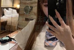 微密圈 – 红色战裙，无欲无求的推土君再一次刷新我的视觉味蕾，更新还在继续哟！