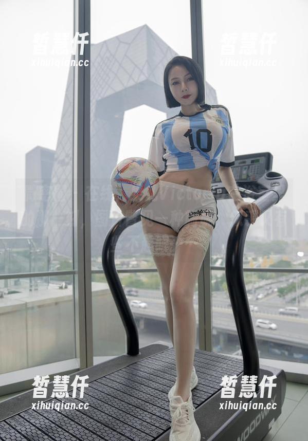 微密圈 - 在线，果儿Victoria在浴室里的那一刻，图片瞥见一种旖旎，似乎又有些不起眼……