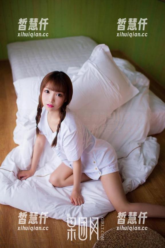 果团网 - 高能预警！莫雅淇御姐写真画风…估计她的气场能把我后半生照亮！