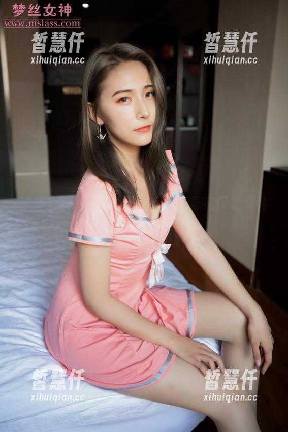 梦丝女神 - 灵唯黑丝套图：看完保证你今天不想上班了！