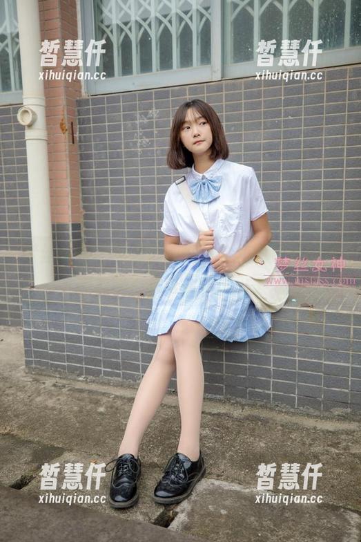 梦丝女神 - 瑶瑶的课间，全套图包是解压神器吗？我毫无抵抗力了！