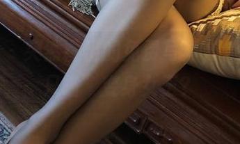 微密圈 – 突然冒出的免费写真，“梦里一只喵”变身女王？