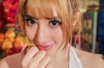 爱丝 – 全套修女写真？若兮让我对宗教产生了某种新向往…